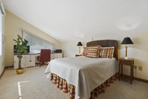 170 Belknap Point Road Gilford NH 03249