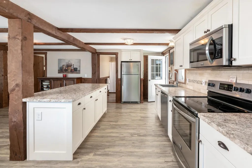 132 Ridge Road Barnstead NH 03225