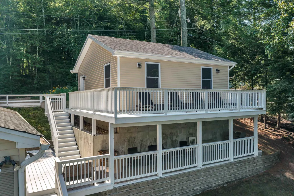 132 Ridge Road Barnstead NH 03225