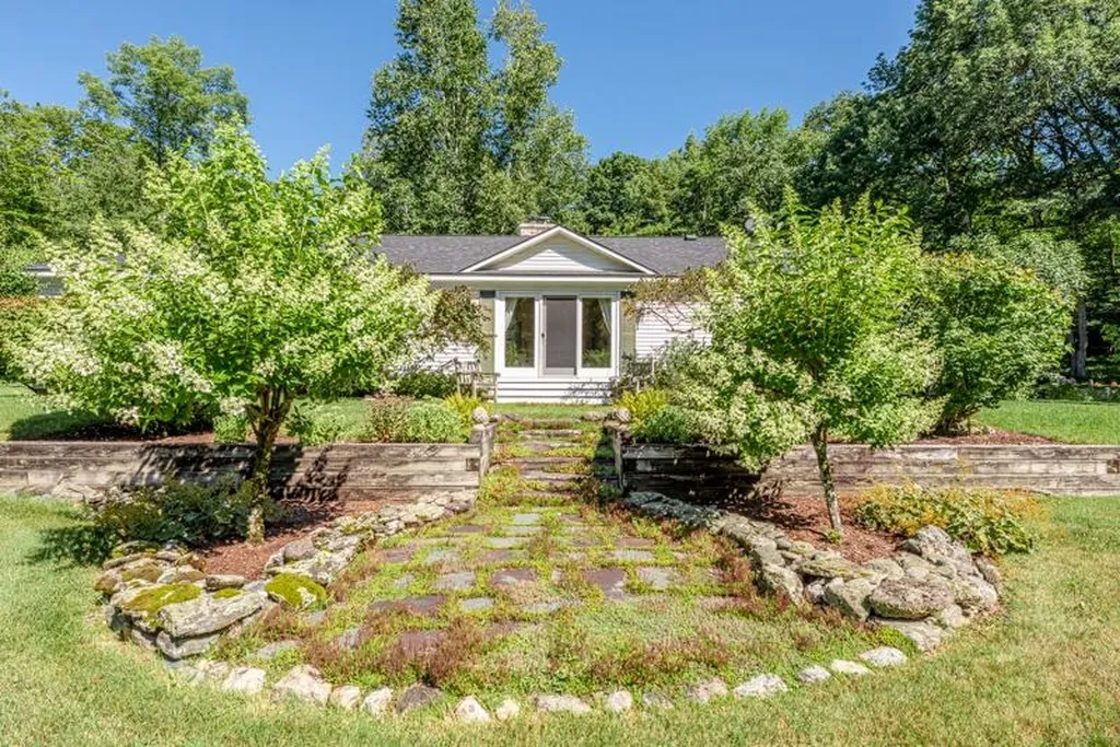 402 Danby Mountain Road Dorset VT 05251