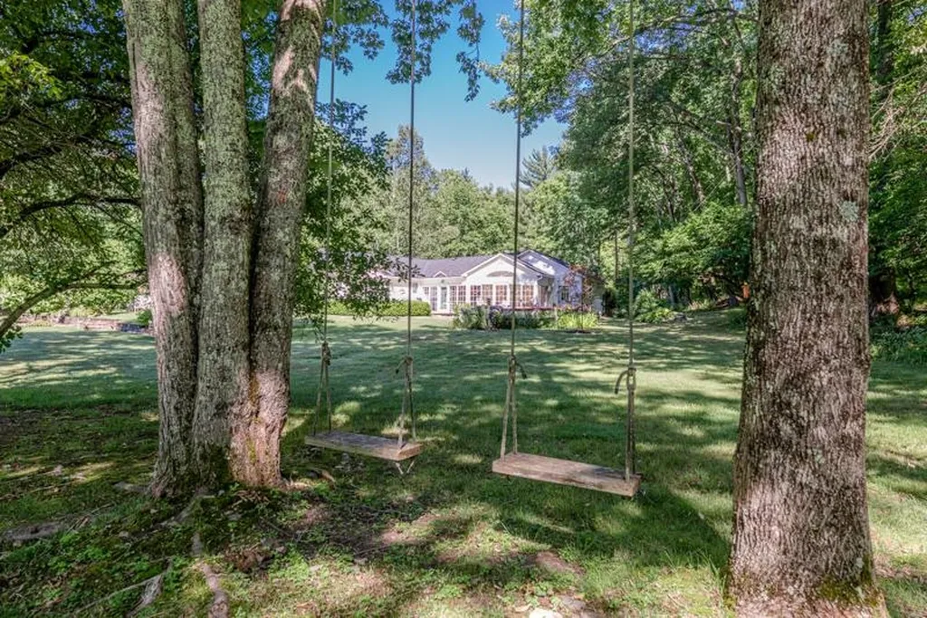 402 Danby Mountain Road Dorset VT 05251