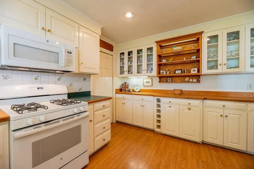 402 Danby Mountain Road Dorset VT 05251