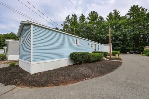 40 Thistle Way Manchester NH 03109