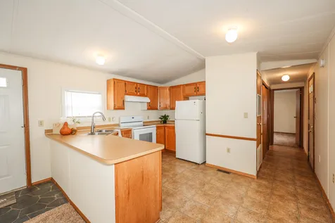 40 Thistle Way Manchester NH 03109