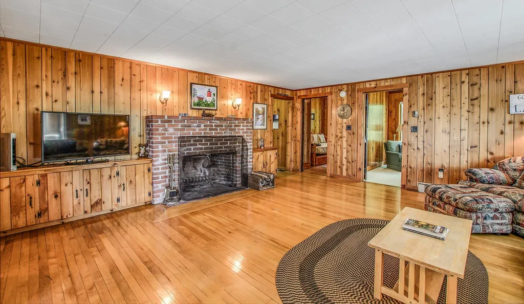 229 Webster Avenue Franklin NH 03235