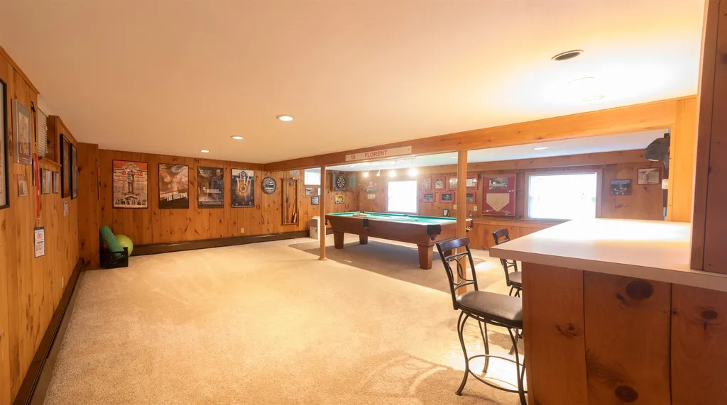 81 Carolan Avenue Hampton NH 03842