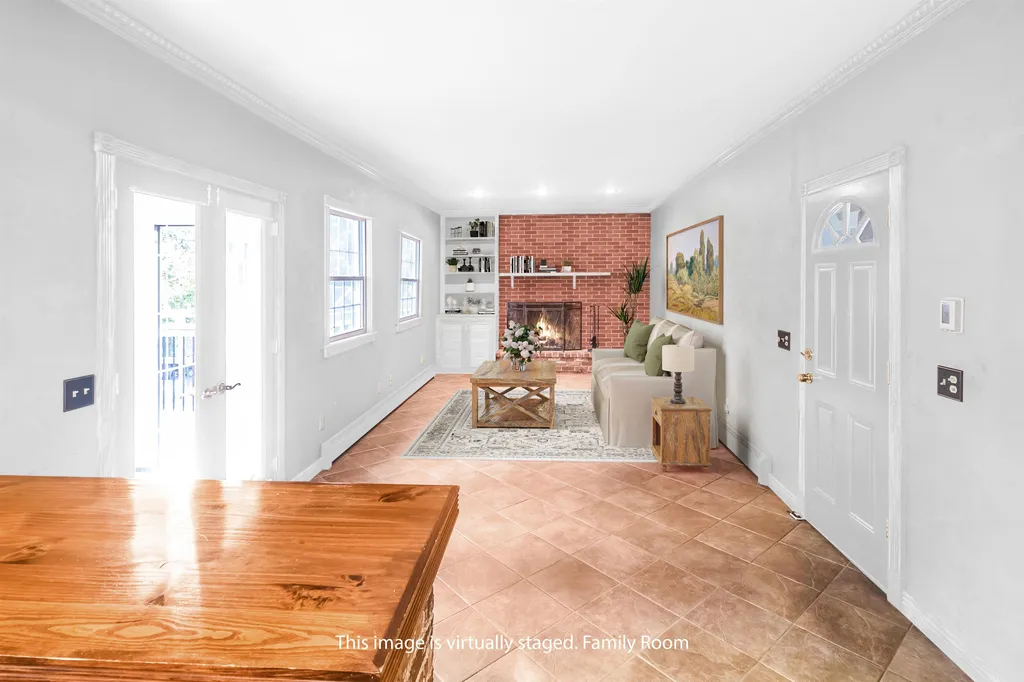 81 Carolan Avenue Hampton NH 03842