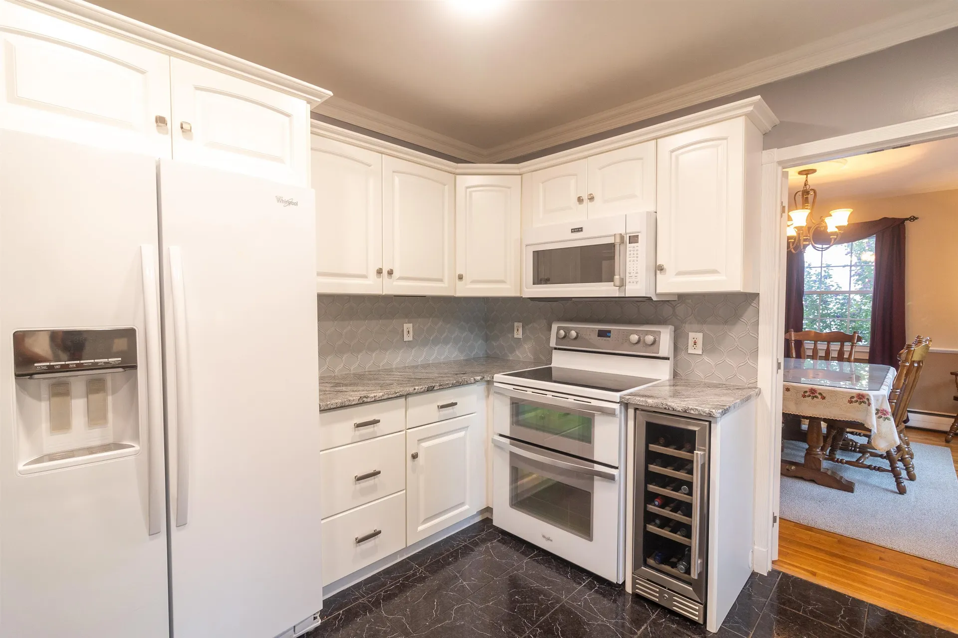 81 Carolan Avenue Hampton NH 03842