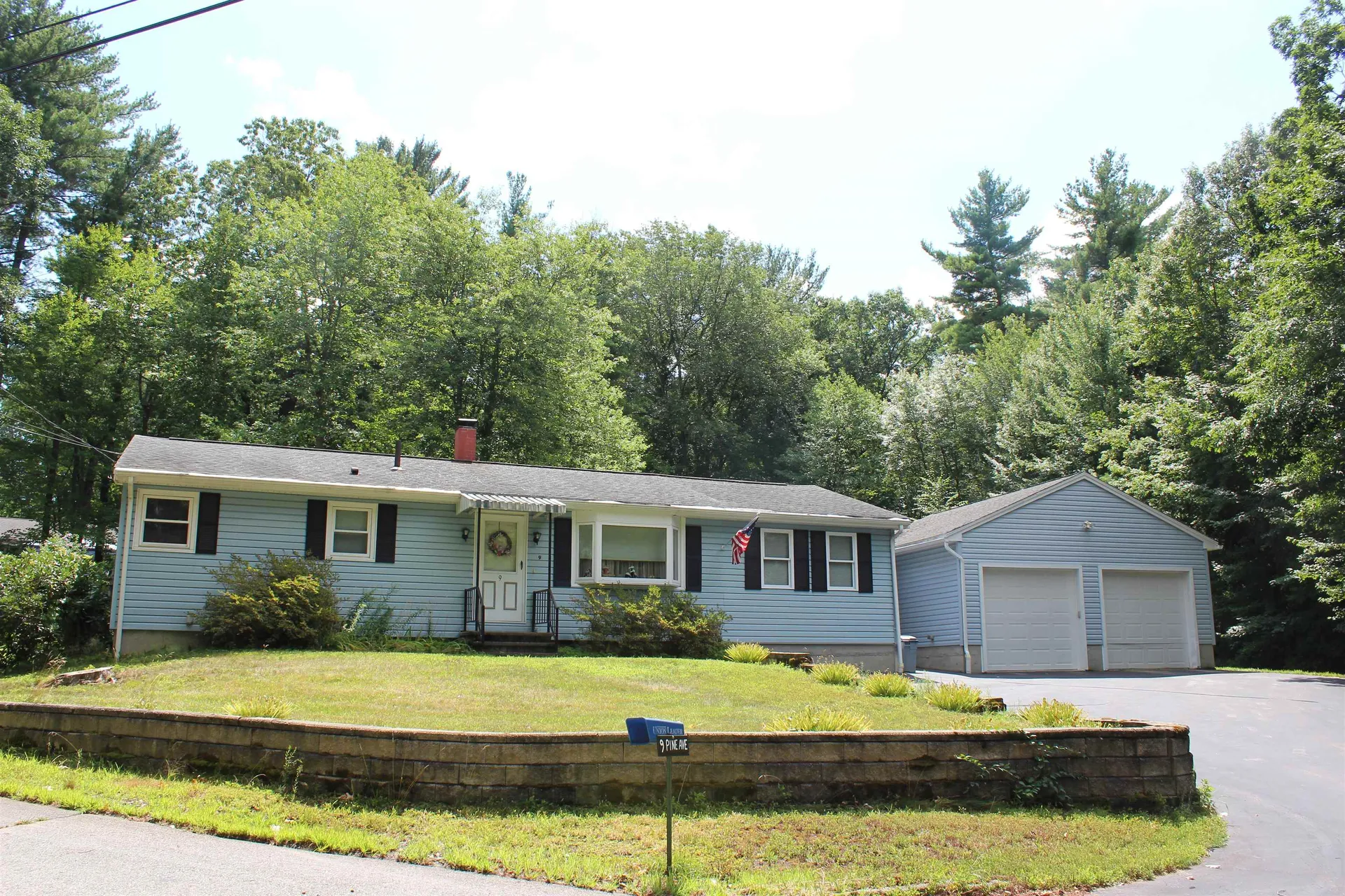 9 Pine Avenue Manchester NH 03103