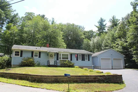 9 Pine Avenue Manchester NH 03103