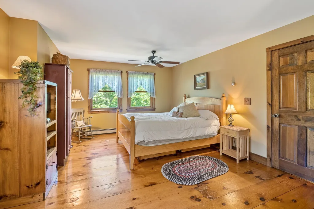 111 Dyke Drive Orford NH 03777