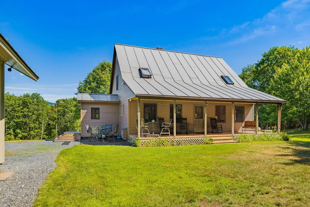 111 Dyke Drive Orford NH 03777