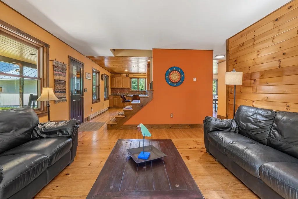 111 Dyke Drive Orford NH 03777
