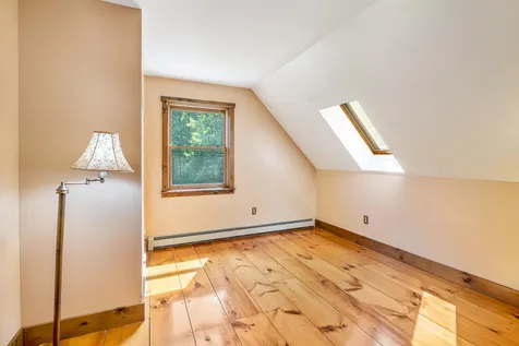 111 Dyke Drive Orford NH 03777