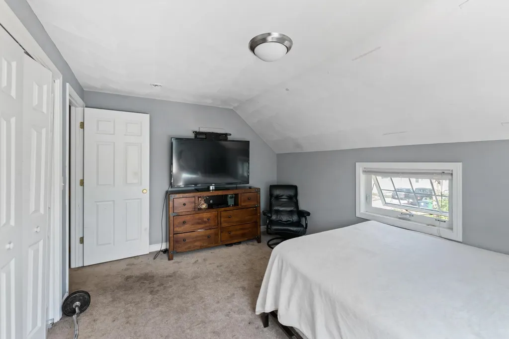 61b Pennichuck Street Nashua NH 03064