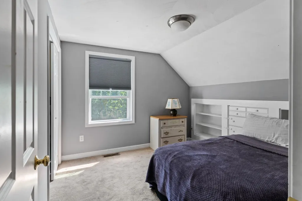 61b Pennichuck Street Nashua NH 03064
