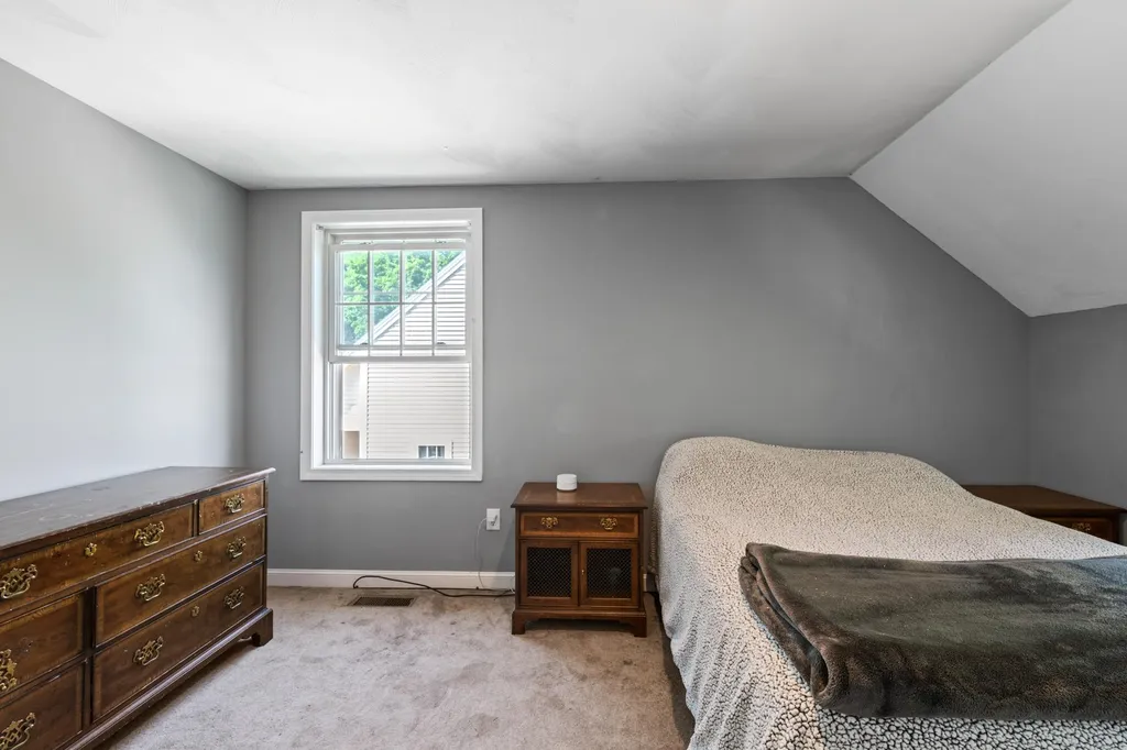 61b Pennichuck Street Nashua NH 03064