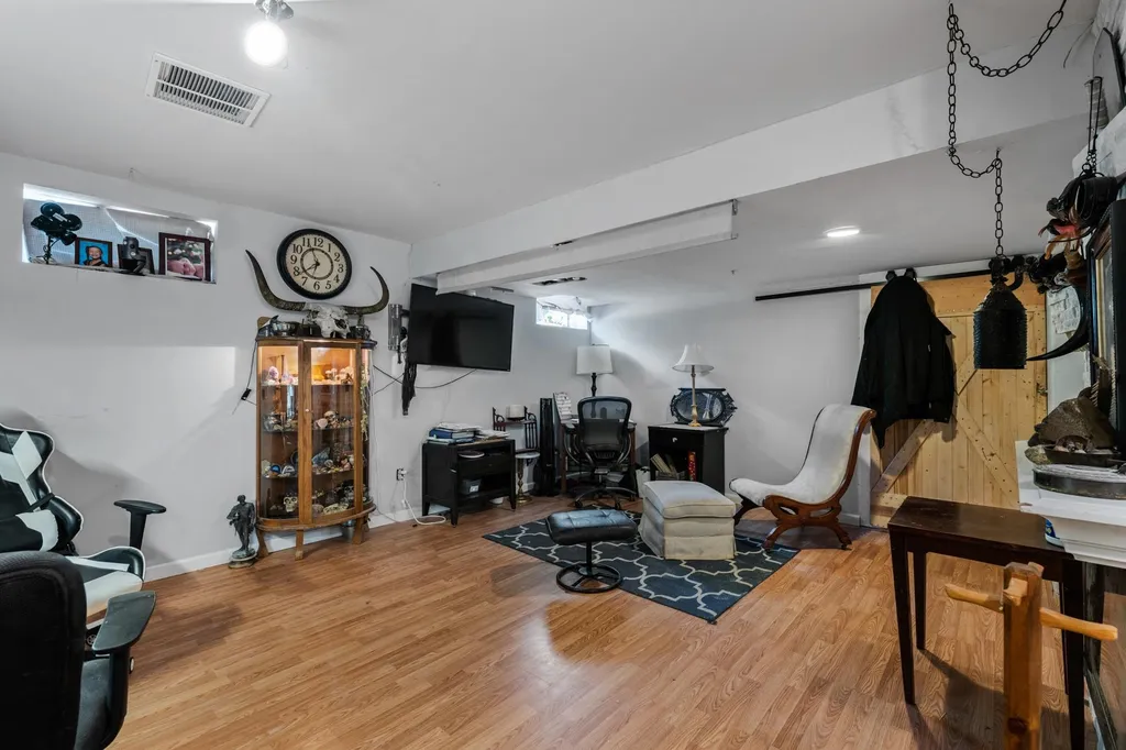 61b Pennichuck Street Nashua NH 03064