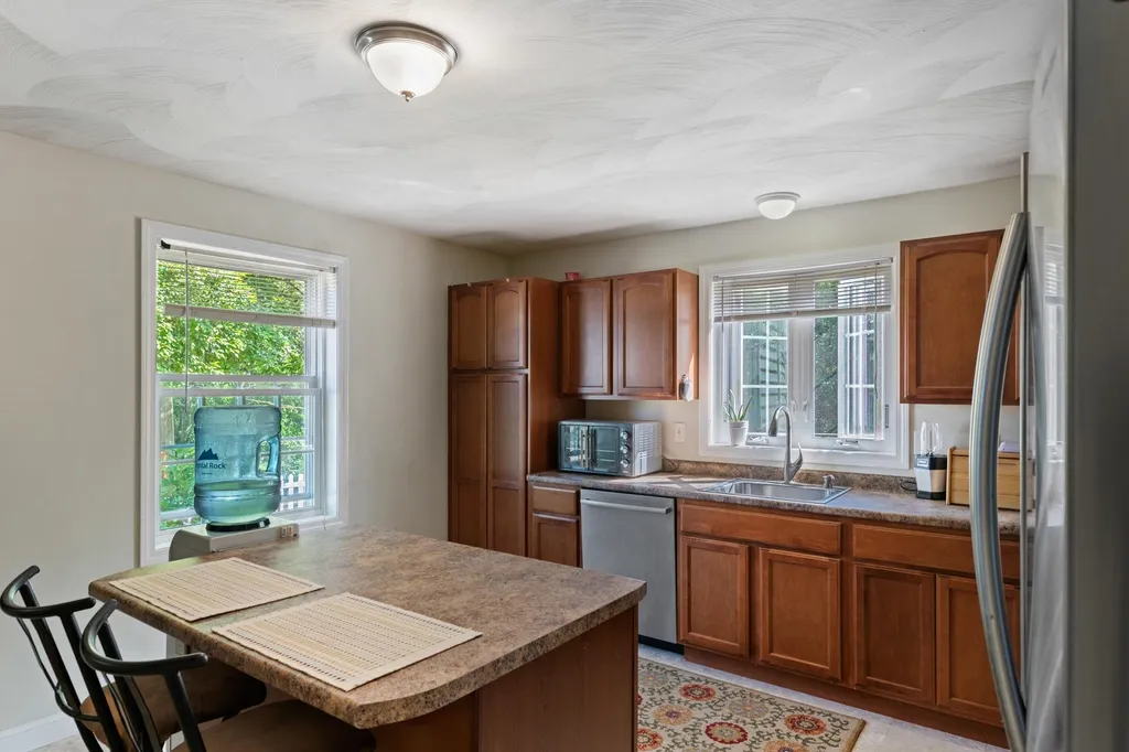 61b Pennichuck Street Nashua NH 03064