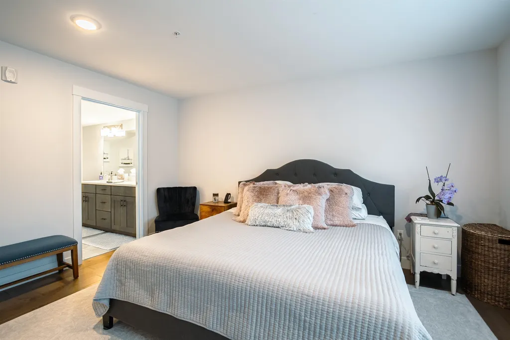 2075 Lafayette Road Portsmouth NH 03801