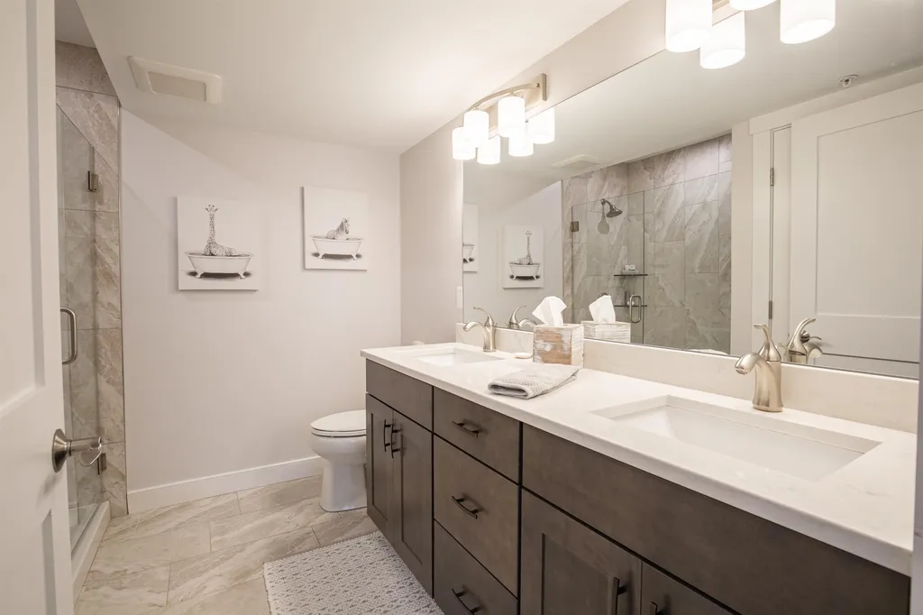 2075 Lafayette Road Portsmouth NH 03801