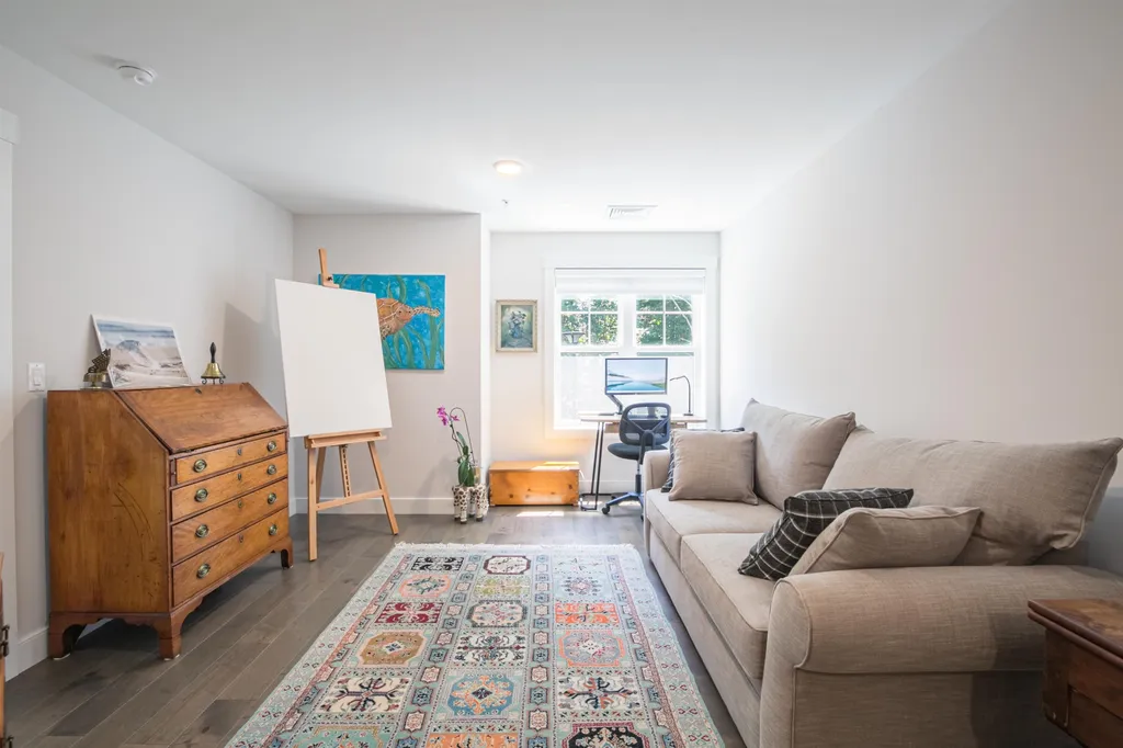 2075 Lafayette Road Portsmouth NH 03801