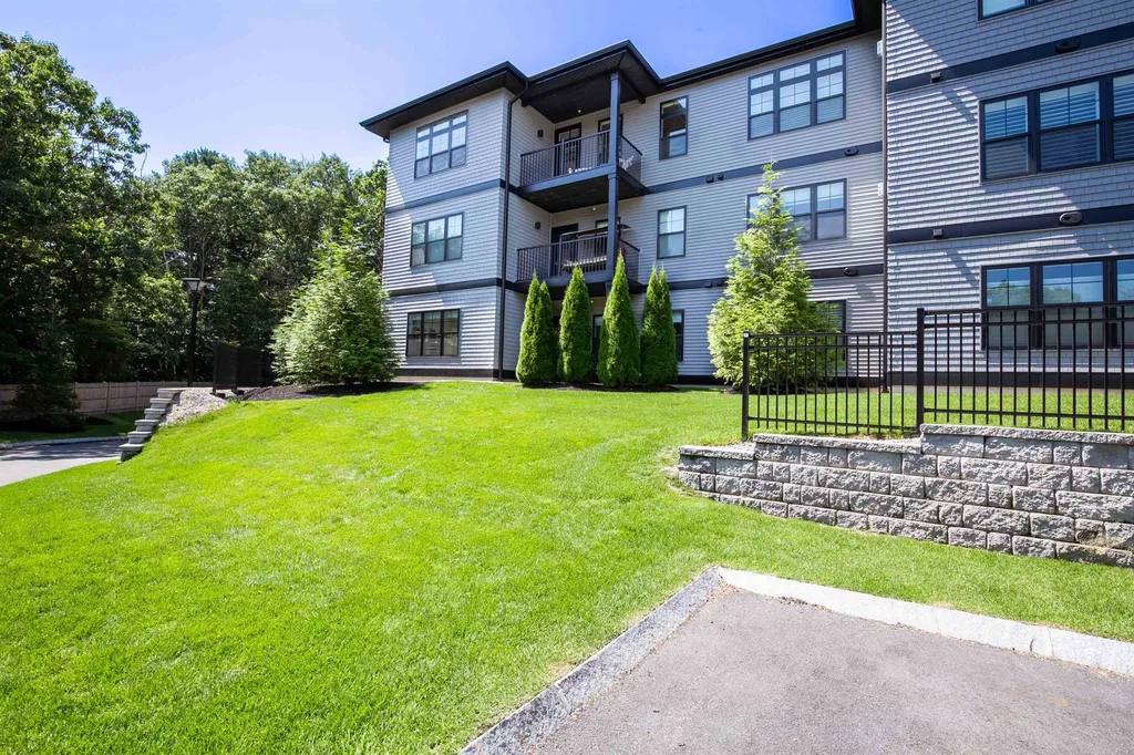 2075 Lafayette Road Portsmouth NH 03801