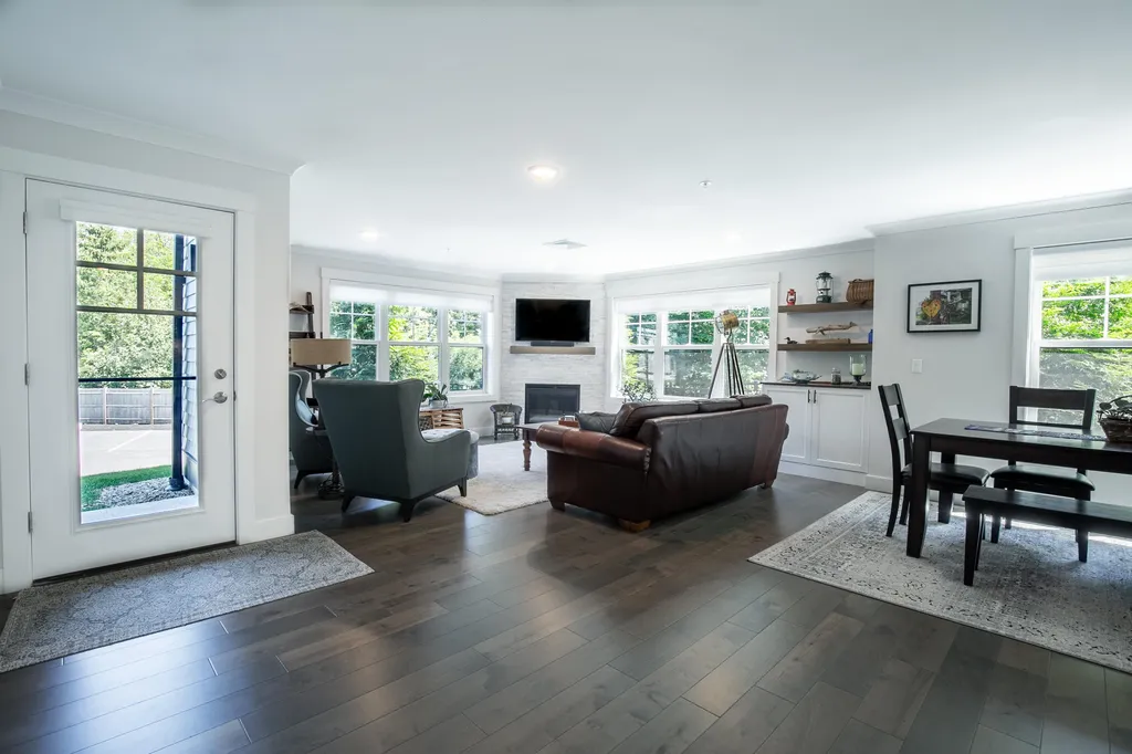 2075 Lafayette Road Portsmouth NH 03801