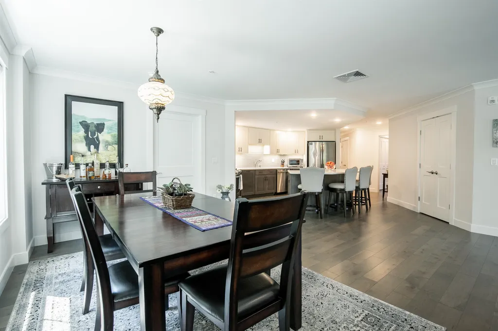 2075 Lafayette Road Portsmouth NH 03801