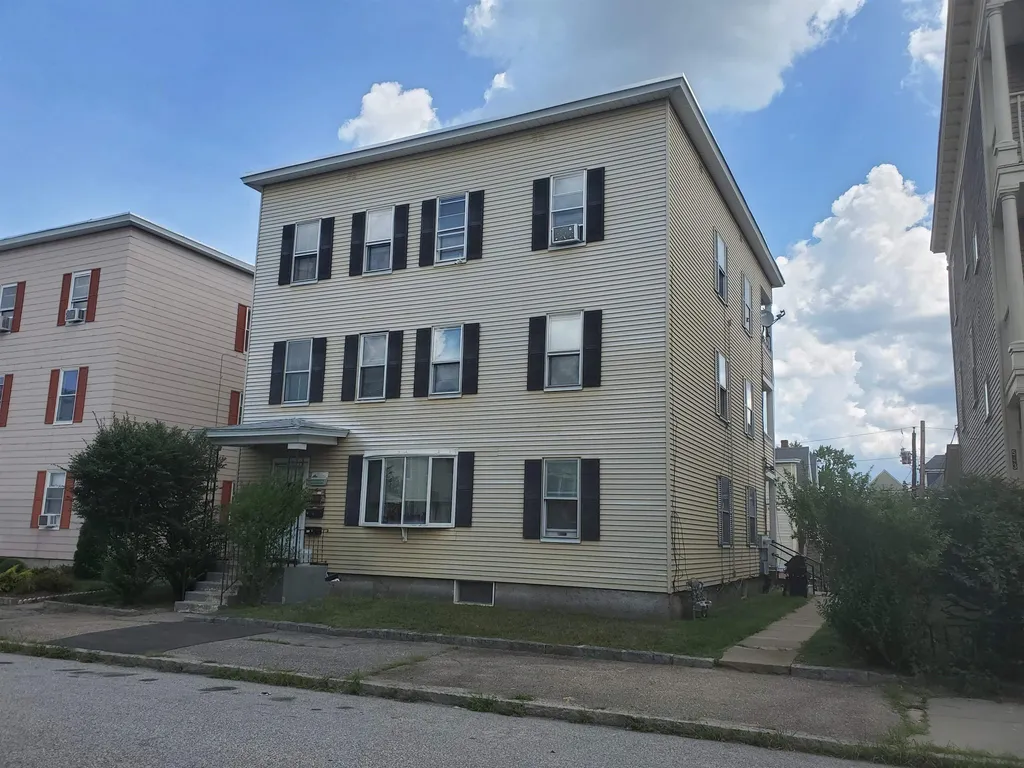 553 Dubuque Street Manchester NH 03102