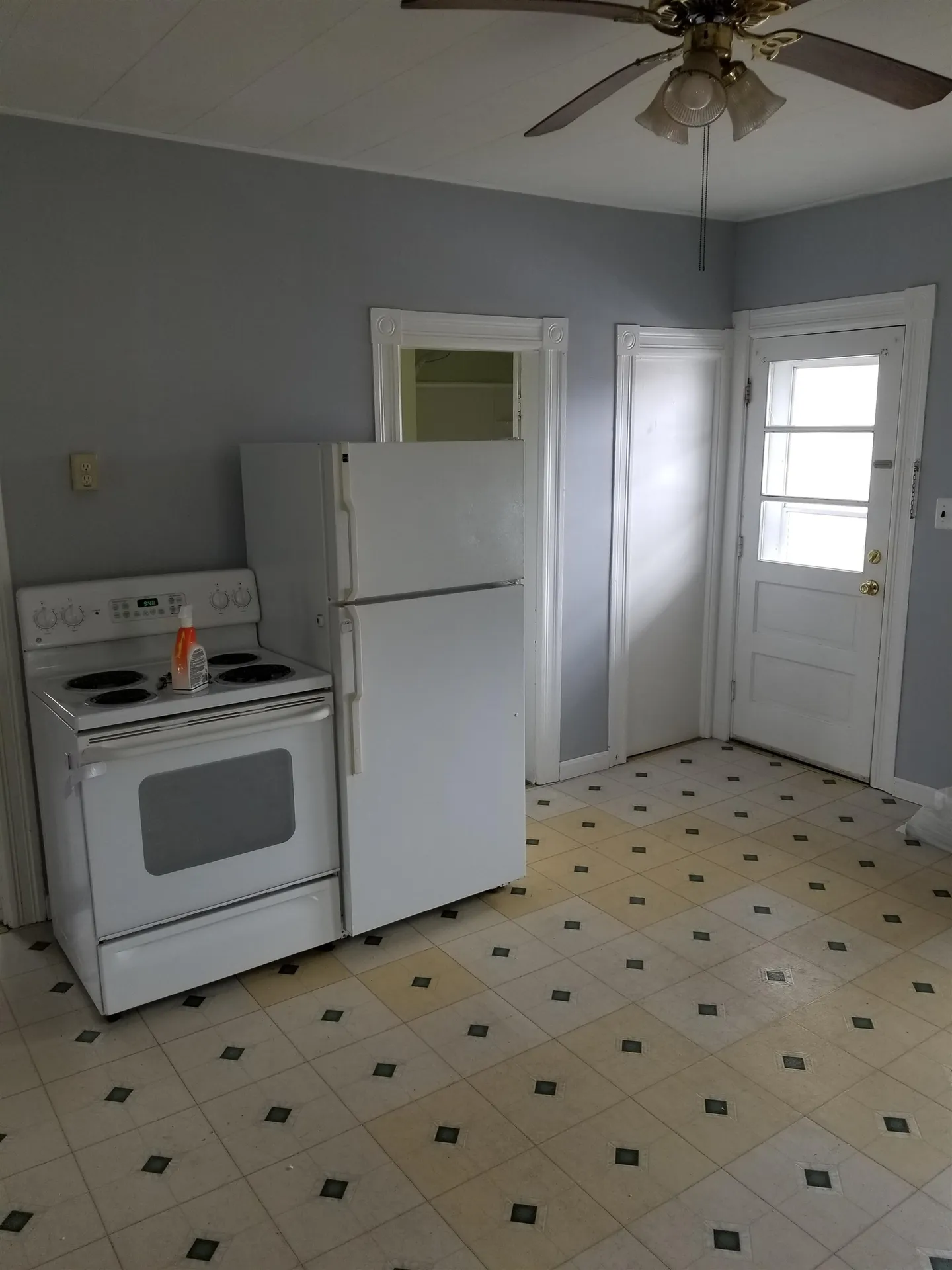 553 Dubuque Street Manchester NH 03102