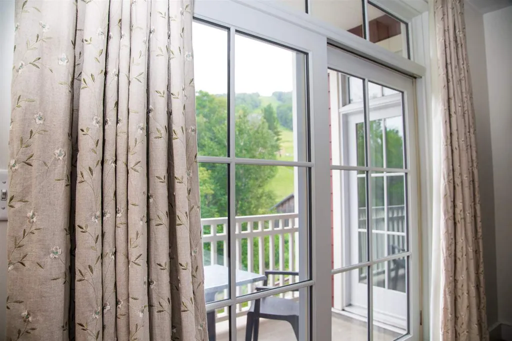 102 Forest 206 / Iii Drive Warren VT 05674