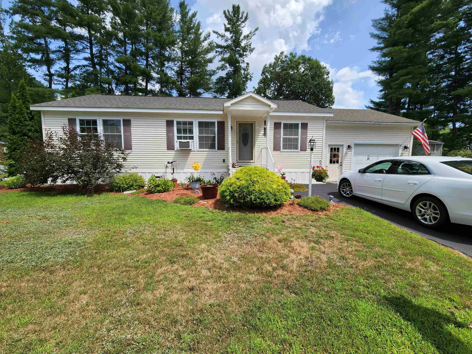 34 Pinewood Trail Concord NH 03301