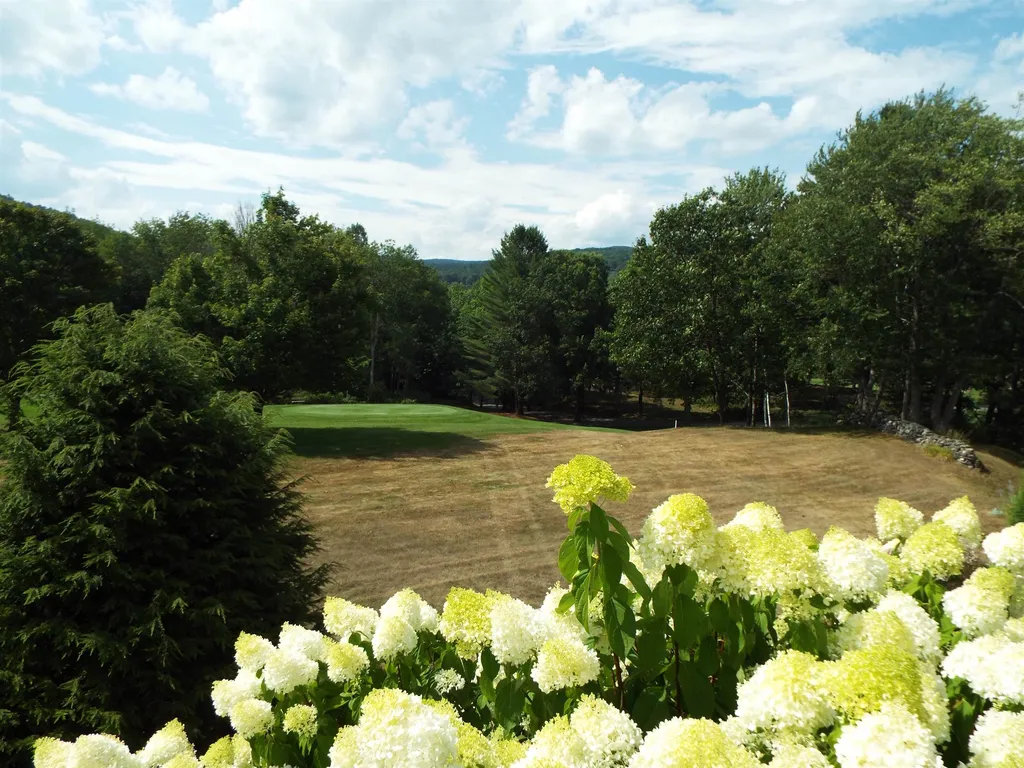 917 Murphy's Road Hartford VT 05059