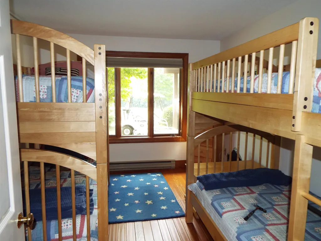 917 Murphy's Road Hartford VT 05059