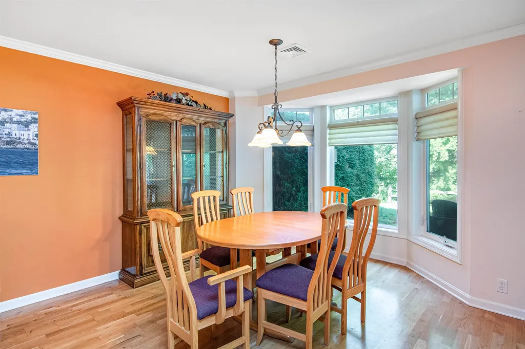 186 Hummingbird Lane South Burlington VT 05403