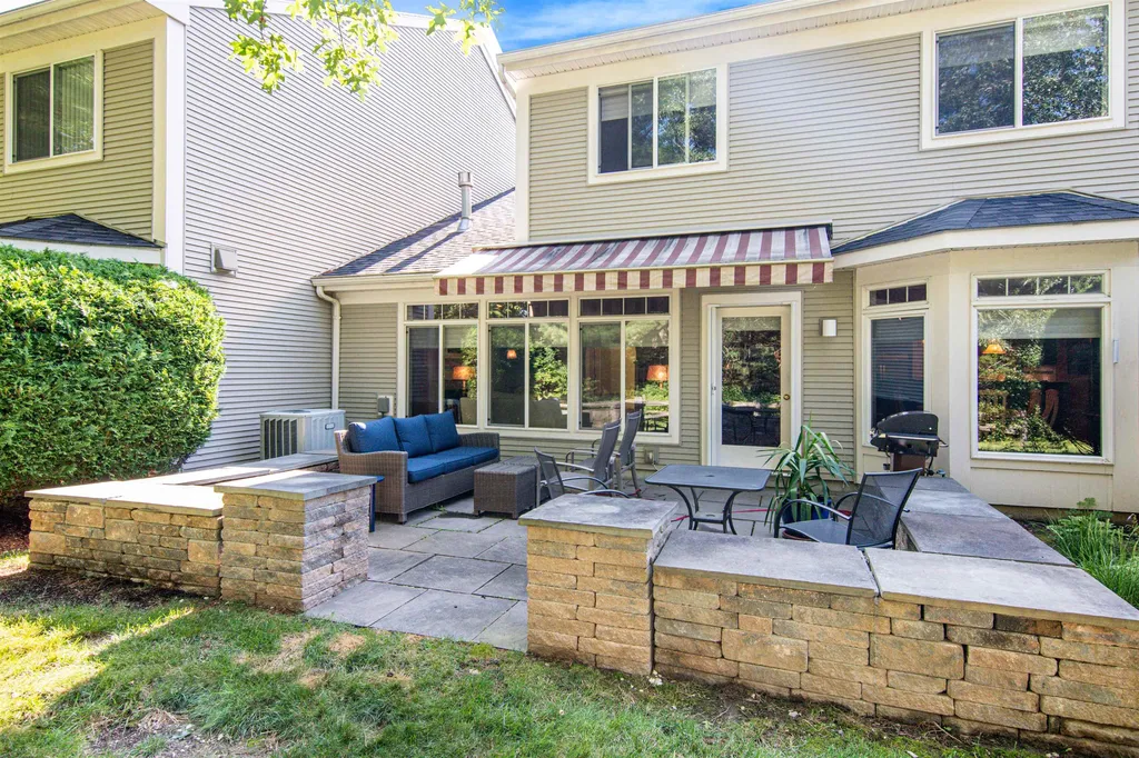 186 Hummingbird Lane South Burlington VT 05403