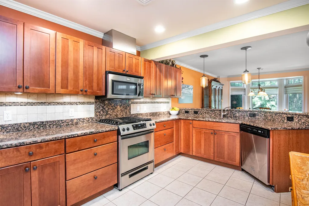 186 Hummingbird Lane South Burlington VT 05403