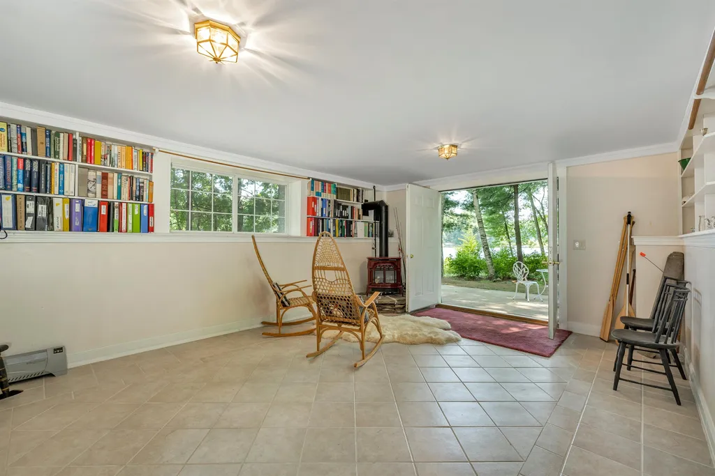 35 Hazelwood Drive Hudson NH 03051