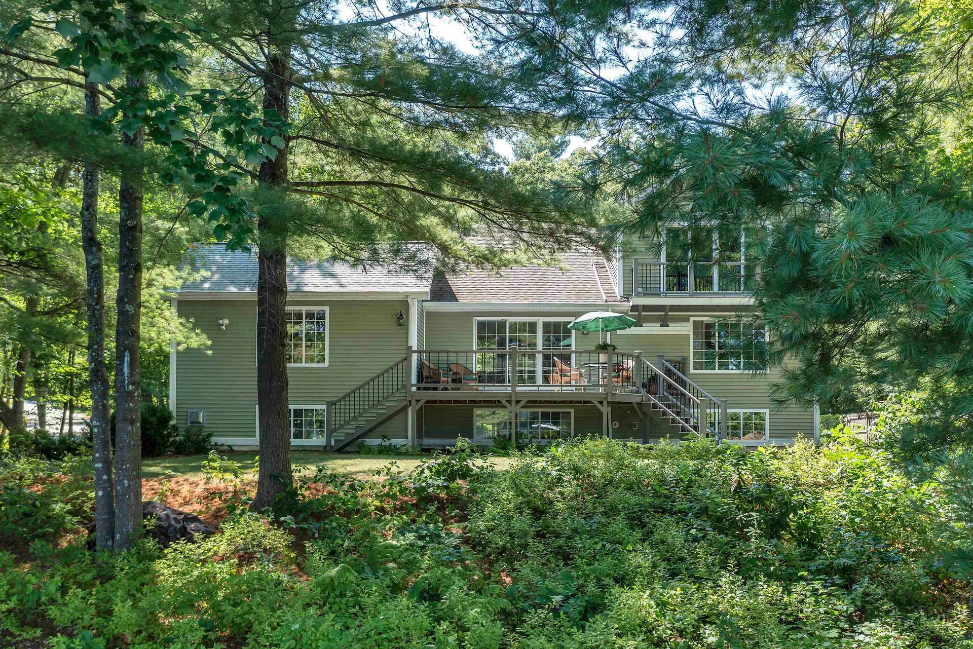 35 Hazelwood Drive Hudson NH 03051