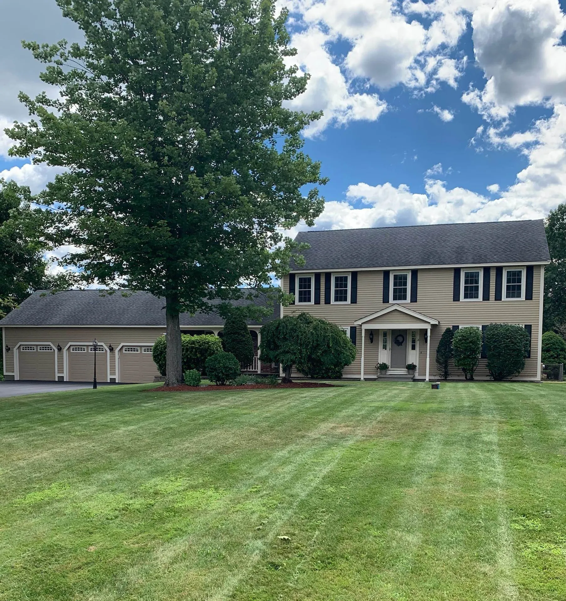 21 Sky View Drive Pelham NH 03076
