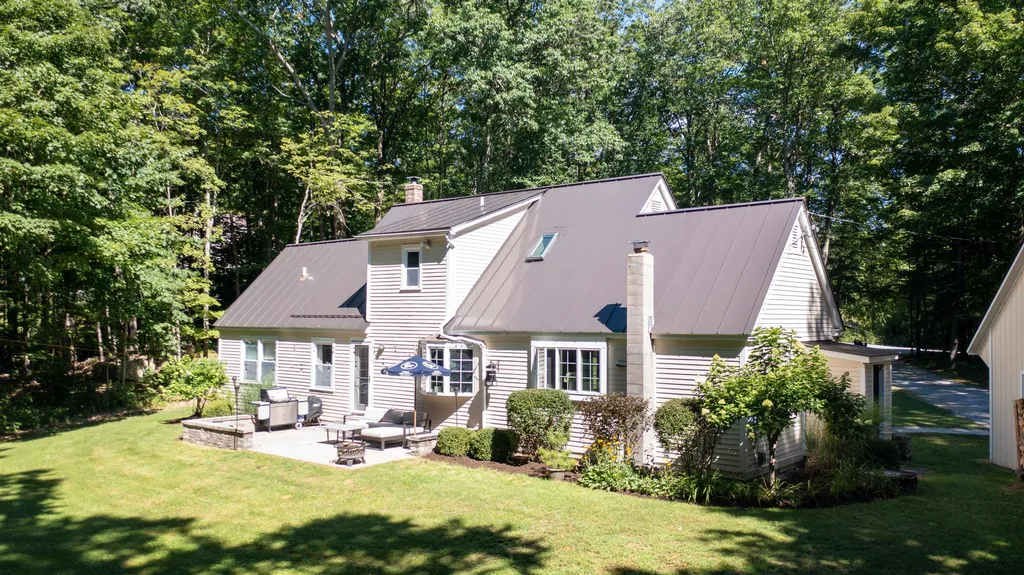 970 Powderhorn Road Manchester VT 05255