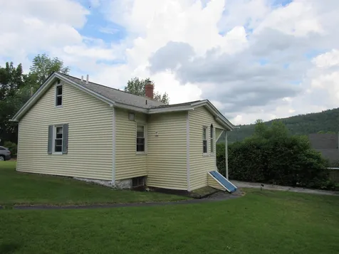 9 1st Street Gorham NH 03581