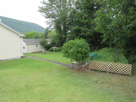 9 1st Street Gorham NH 03581