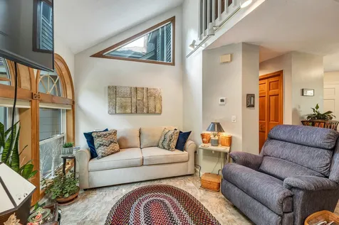 22 Nestledown Drive Laconia NH 03246