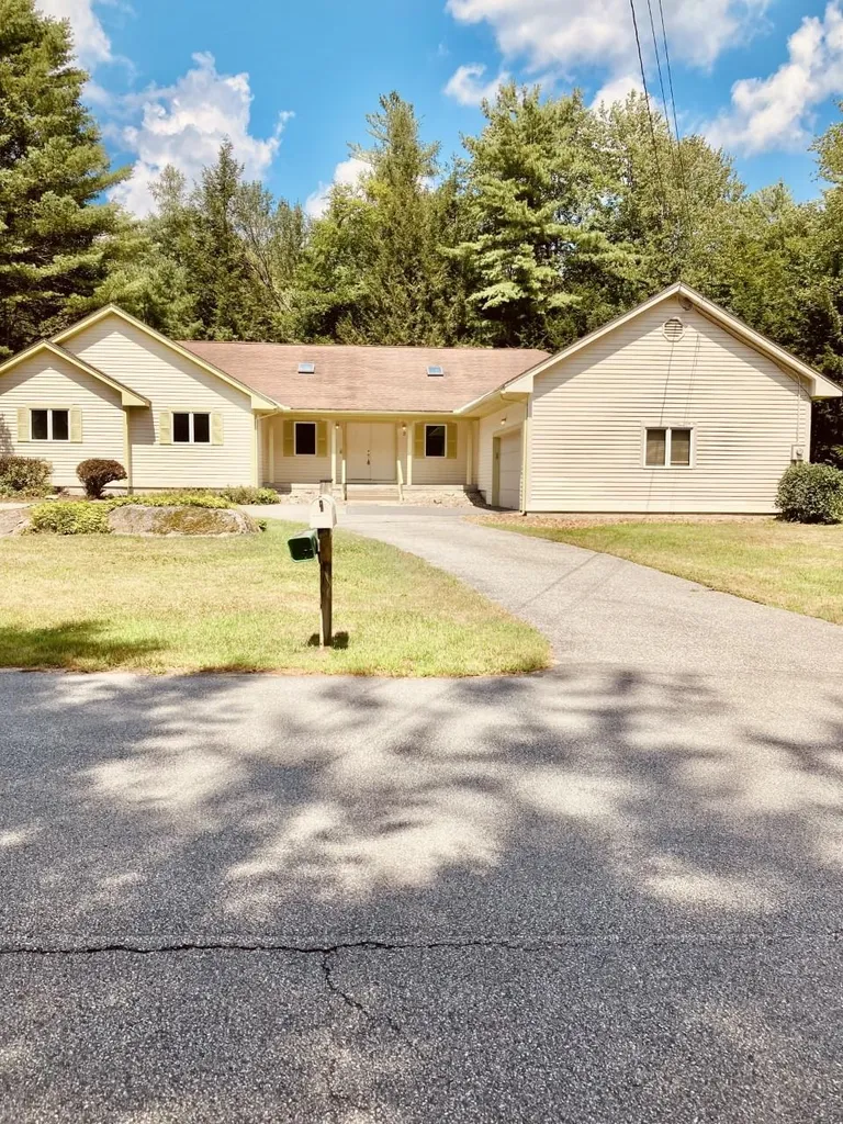 3 Algonquin Drive Keene NH 03431