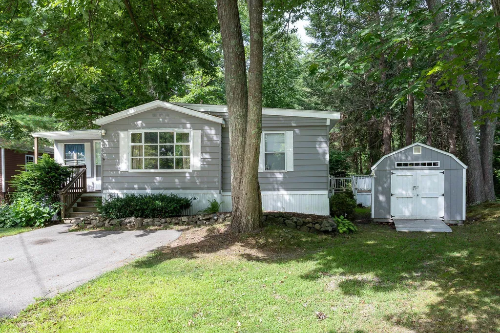 67 Hemlock Haven Hampton NH 03842