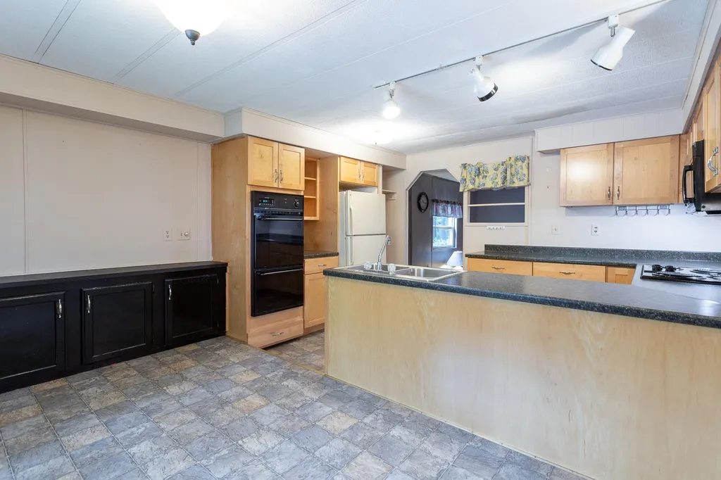 67 Hemlock Haven Hampton NH 03842