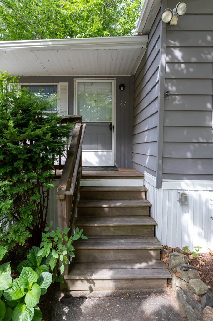 67 Hemlock Haven Hampton NH 03842
