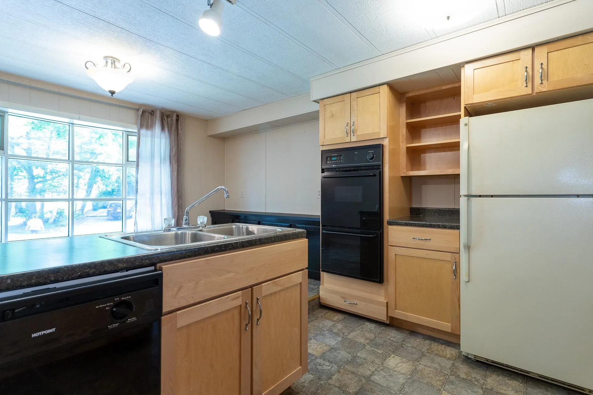 67 Hemlock Haven Hampton NH 03842